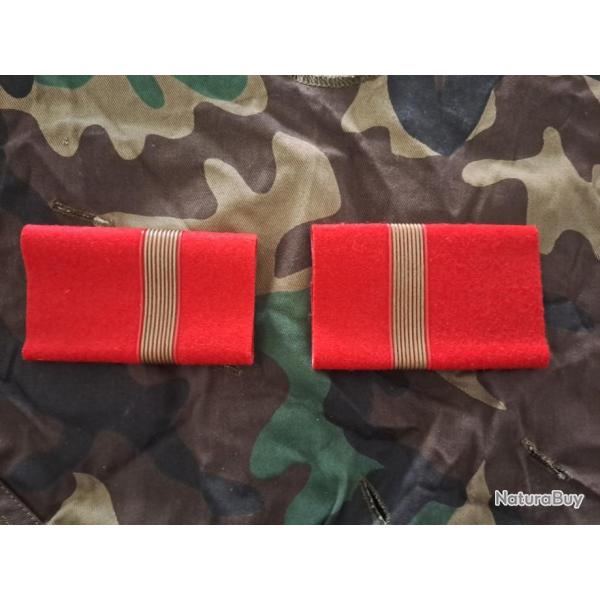 X2 EPAULETTE CAPORAL CHEF ARMEE ESPAGNOLE EPOQUE FRANCO HOMBRERAS EJERCITO (CABO PRIMERO rojo )