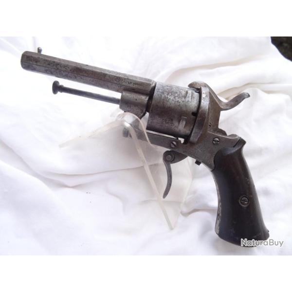 VA35) lot =  rare r�volver a broches = 6 coups  cal 7 mms