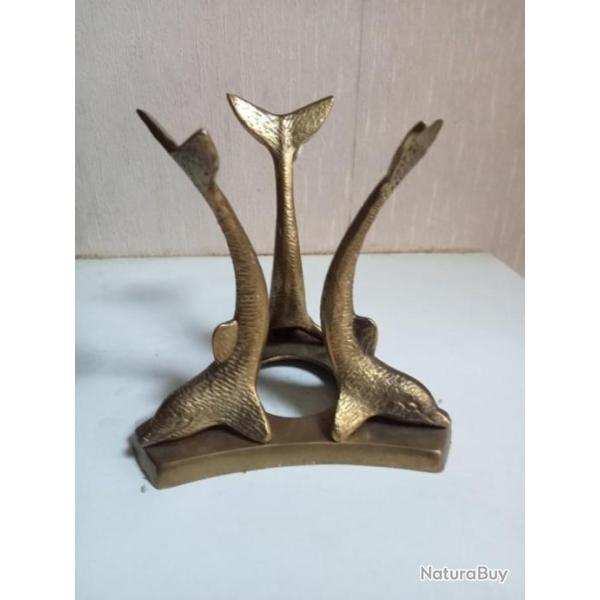 support oeuf ou autre motif dauphin ancien en laiton hauteur 13 cm x 13 cm