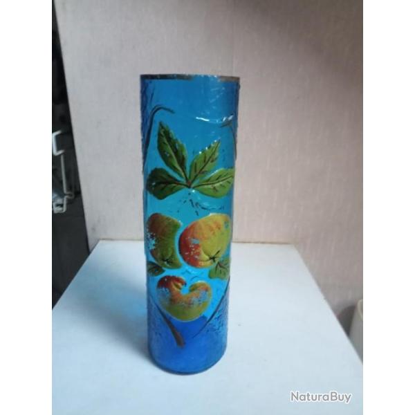 vase du XIX�me d�cor pomme hauteur 27 cm