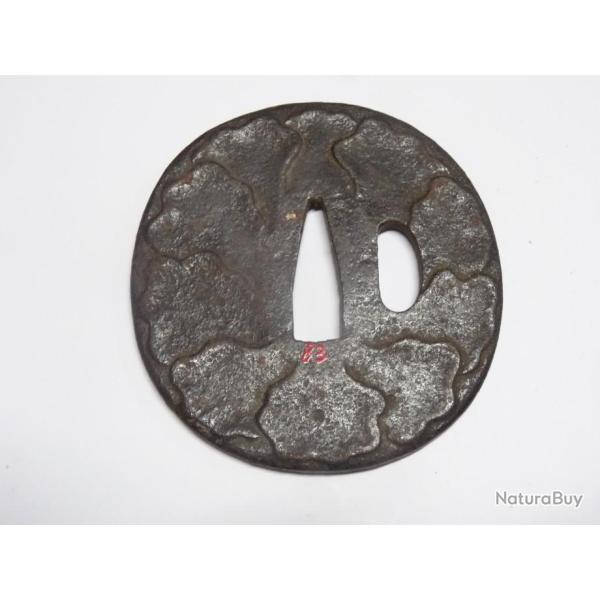 tsuba42) lot  tsuba maru gata en fer pour wakisashy ou katana  �poque �do