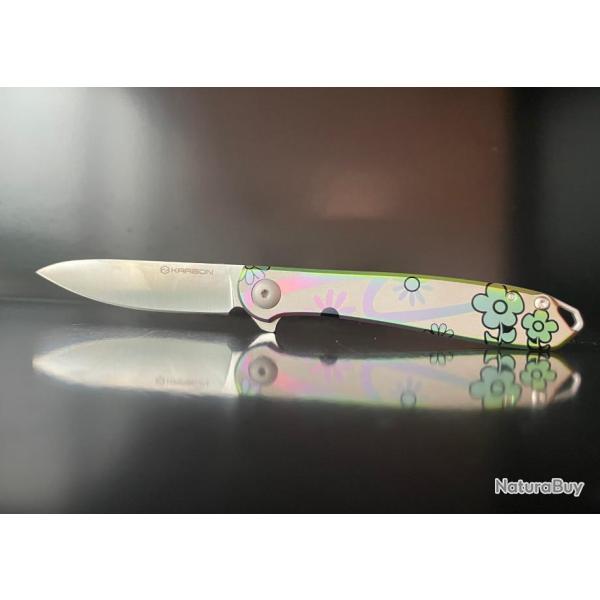 Couteau Karbon Tidbit Satin Lame Acier N690 Manche Acier Fleurs Framelock IKBS Clip KARB108