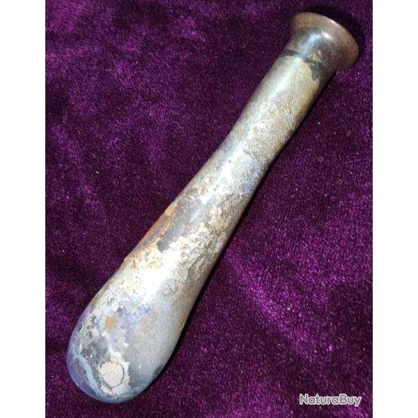 Empire Romain : vase lacrymoire en verre (1er si�cle apr JC). Pompeii ancient Roman tear Vile