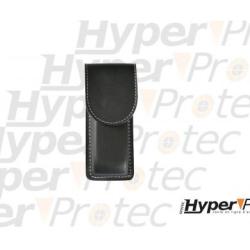 Etui en cuir noir pour couteau avec fermeture pression