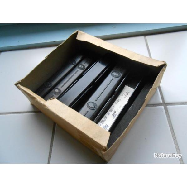 1 BOITE BROSSE A DENT     US WW2