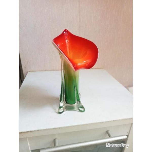 vase ancien en verre epais hauteur 17 cm