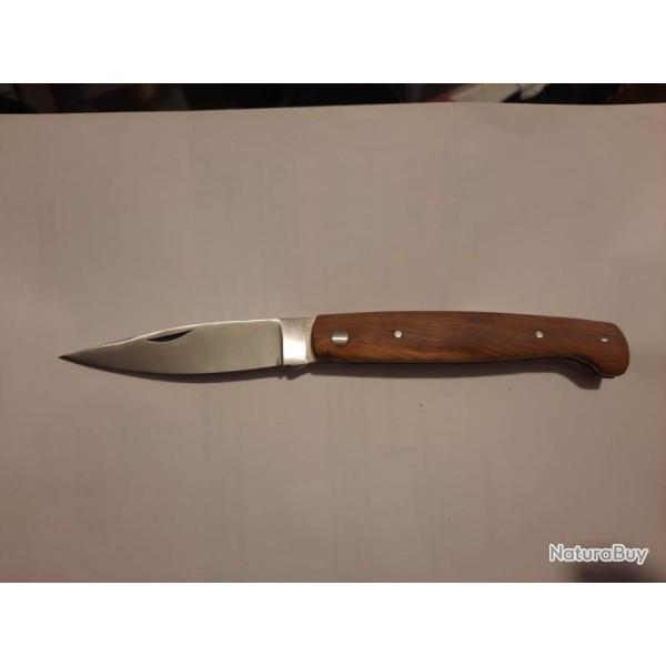 COUTEAU DU BERGER MANCHE BOIS D'olivier