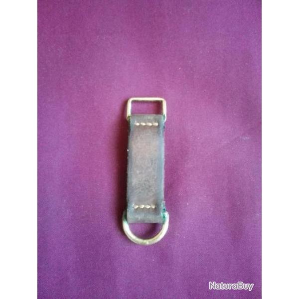 Passant/porte fourreau en cuir r�glementaire de l'arm�e Suisse Schmidt Rubin pour dague M43.