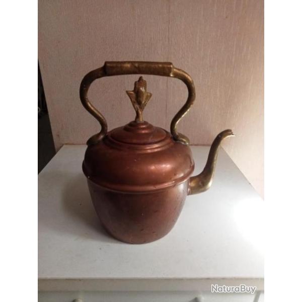 ancien arrosoir en cuivre hauteur 19 cm x 17 cm