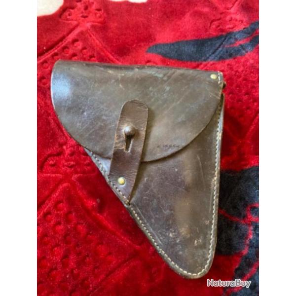 Ancien �tui cuir �pais WW1 pour pistolet Ruby.