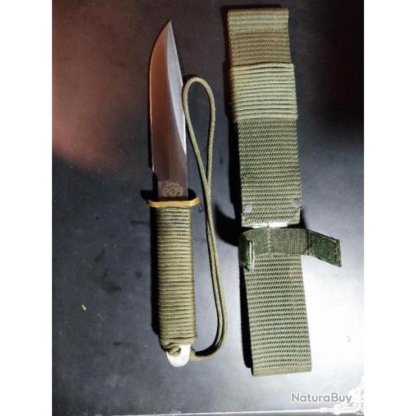 COUTEAU DE COMBAT GUERRE DU VIETNAM