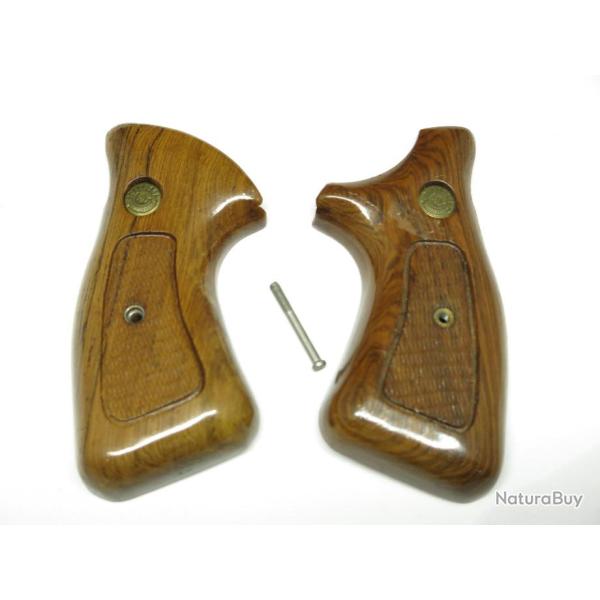 Paire de plaquettes de crosse bois revolver TAURUS 669 box 186