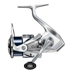 Moulinet Spinning Shimano Stradic FM 220g 4kg 5.8:1 85cm 2500 SHG