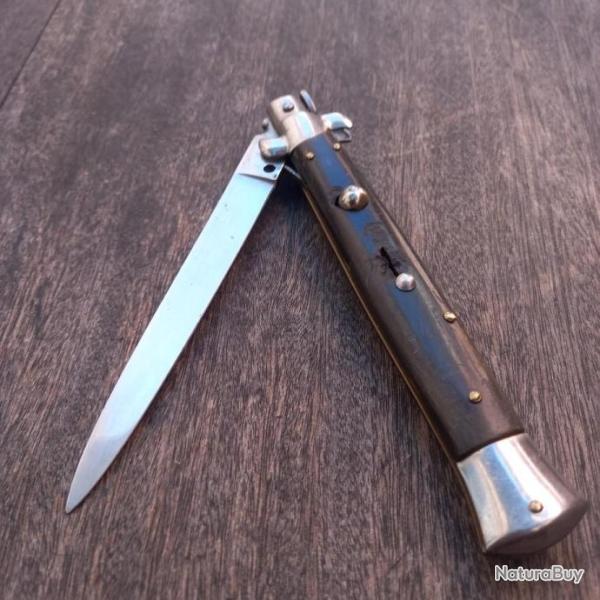 Tr�s Grand Couteau AUTOMATIQUE