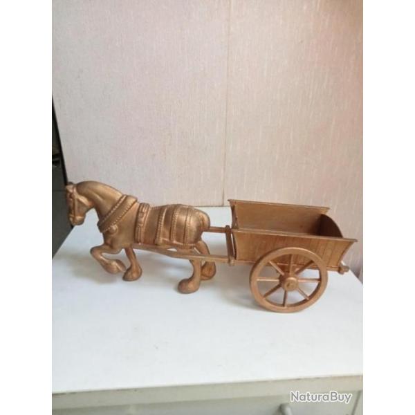 cheval et charette en r�gule  longueur 28 cm hauteur 12 cm