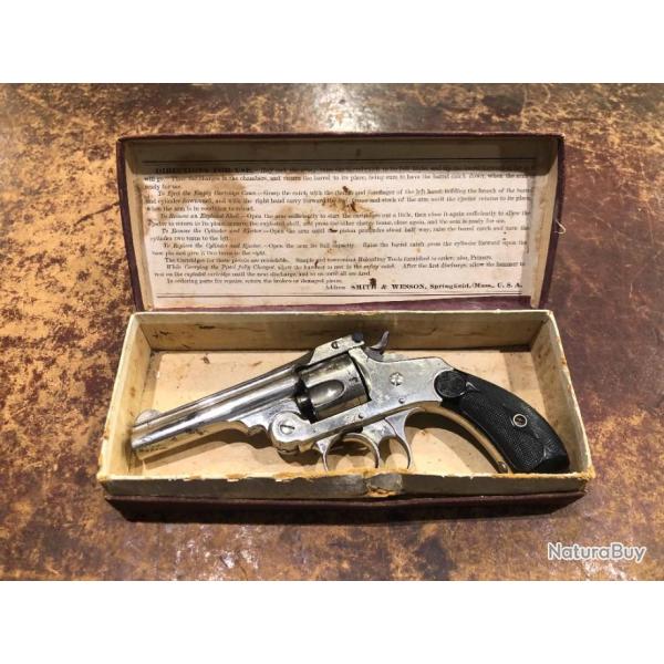 Smith & Wesson DA cal. 32 en bo�te d'origine