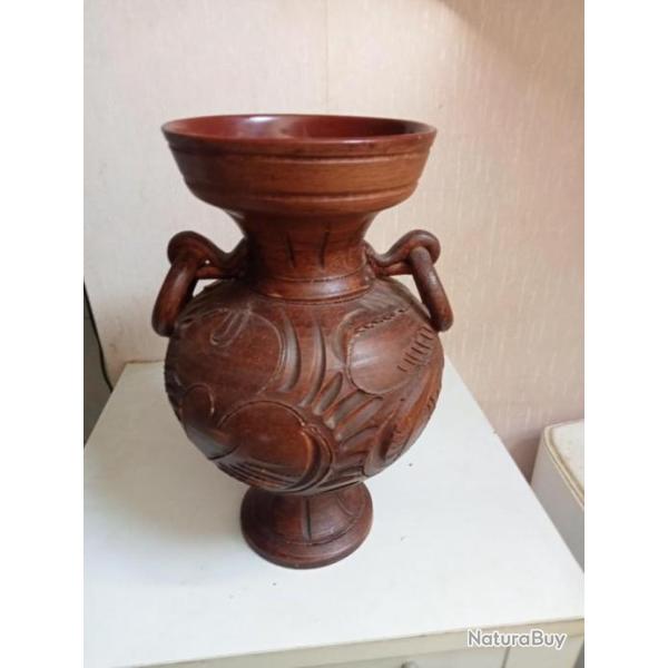 vase ancien en terre cuite �maill� hauteur 26 cm diam�tre 16 cm petit �grenure