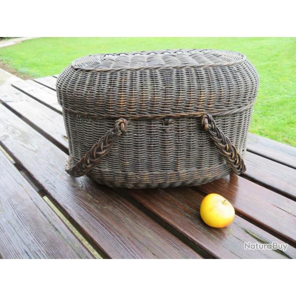 VINTAGE - Authentique ancien grand panier Bressan de march� en osier tress�, teint� - FRANCE (1900)