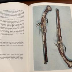 RARE-Les armes &agrave; feu anciennes-Deux tomes-En tr&egrave;s bel &eacute;tat.