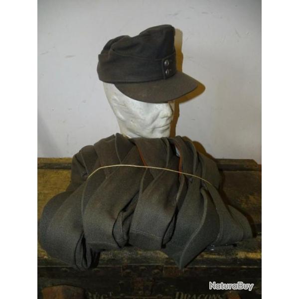 Lot de 10 Casquettes ,Felm�tze M43 Autrichienne taille 54.