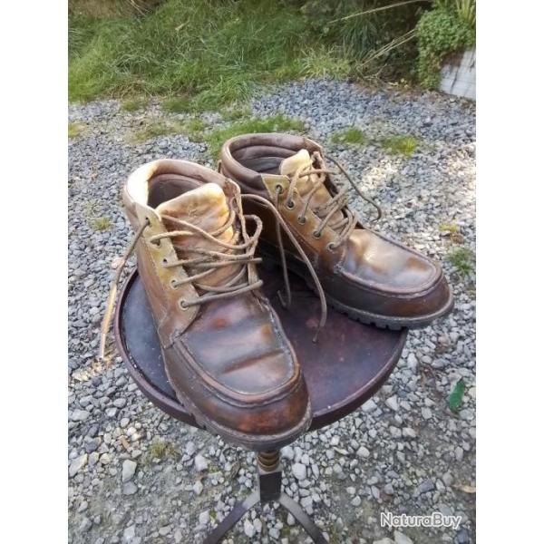 Belles chaussures de randonn�e TIMBERLAND patinees earthkeeper anti fatigue et membrane imperm�able