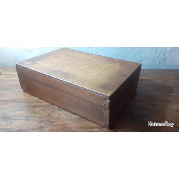 Coffret bo�te ancien   pour  pistolet ou r�volver  tir duel Colt smith  and Wesson  lefaucheux  7