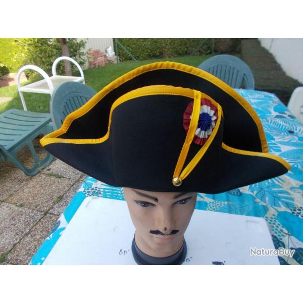 bicorne gendarmerie � cheval ,1er empire ,taille 57/58,�tat neuf .