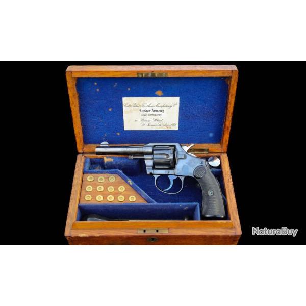 TRES RARE COLT NEW POLICE - POLICE POSITIVE VP VENDU A LONDRES CAL.38 REF 545