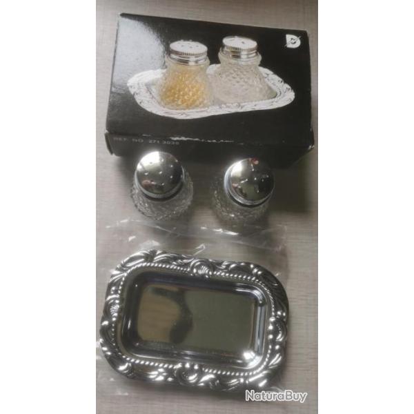 Original Neuf ensemble sali�re et poivri�re