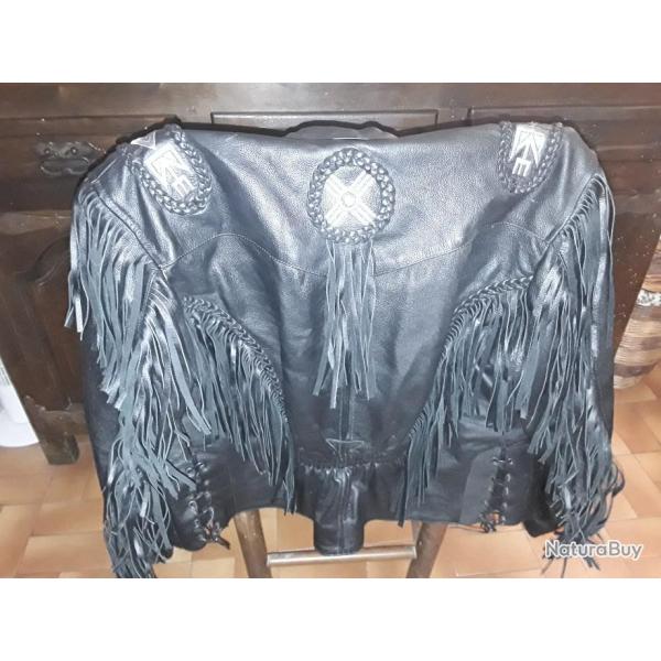 Magnifique blouson � franges cuir noir