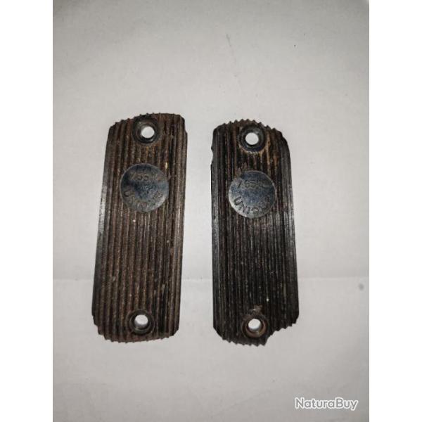 Paire de plaquettes de Pistolet Unique RR51 7,65mm