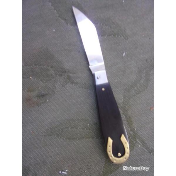 couteau cercle hippique