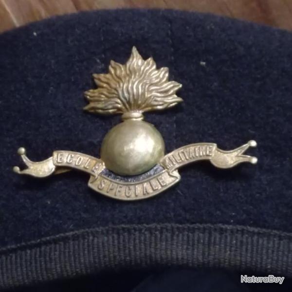 b�ret avec insigne �cole sp�ciale militaire coderoux