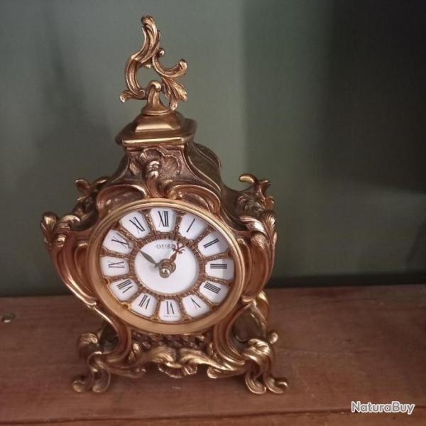 horloge   " JAEGER "