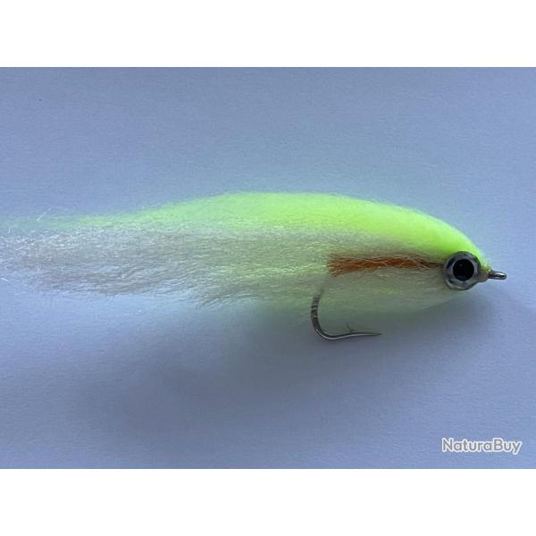 mouche brochet mod�le alevin
