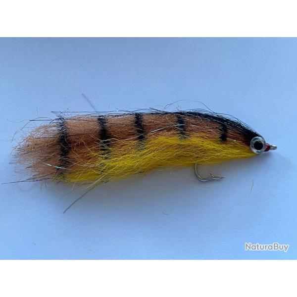 mouche brochet mod�le perche
