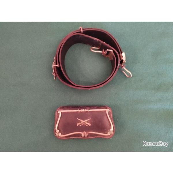 Ceinturon  et cartouchi�re de Officier du  �xercite Portuguais ann�es 40