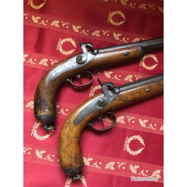 PAIRE DE PISTOLETS � PERCUSSION 1830/50