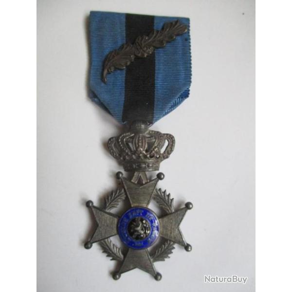 M�daille belge Chevalier de l'Ordre de L�opold II