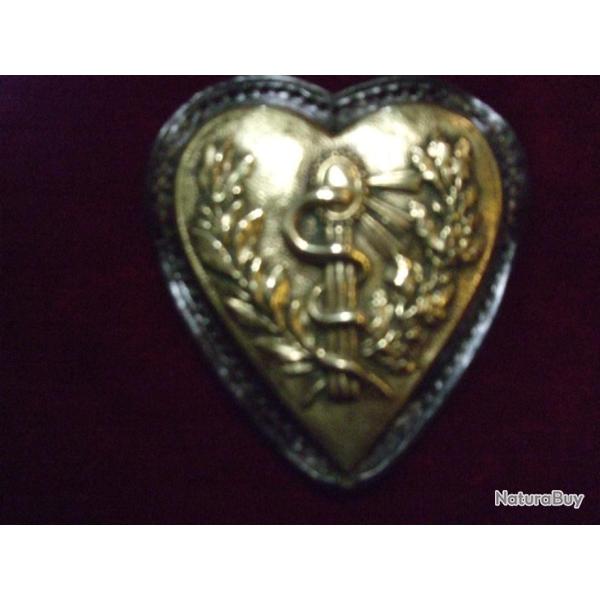 Coeur  de poitrail de harnachement  de cheval d'Officier M�decin  Mod 1845 . Collection cavalerie .