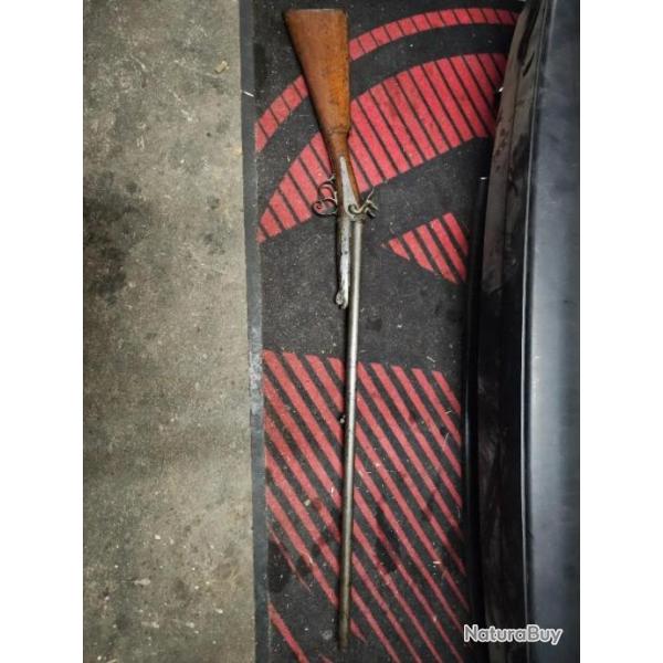 Fusil �  broche saint �tienne  1964 canon 16 ann�e 64percussion de la cartouche dessus