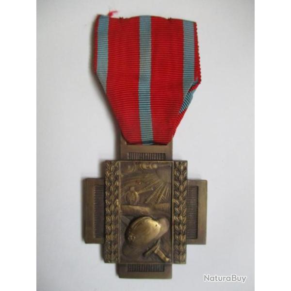 M�daille belge Croix de feu 14/18 type 1 (1)