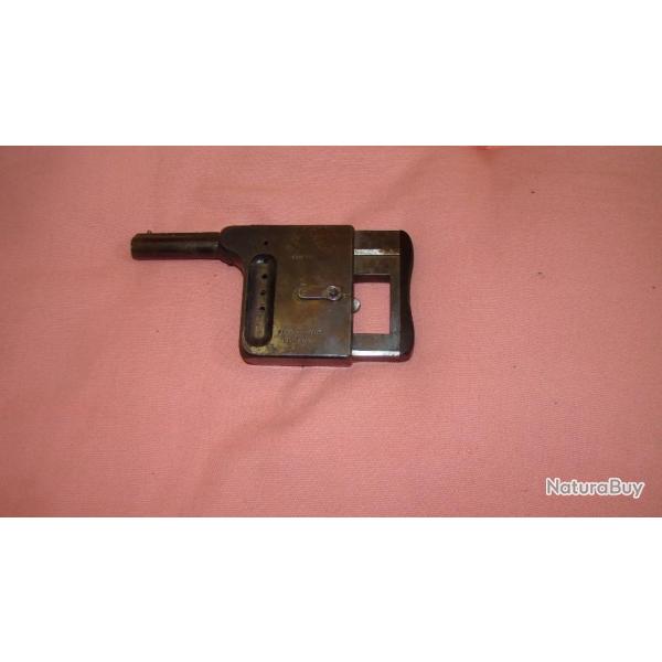 PISTOLET LA MITRAILLEUSE NUMERO 108 une des 1re (ANCETRE DU GAULOIS)