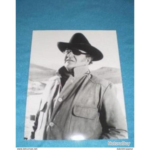 Photo v�ritable sur John WAYNE !!! Collection !!! Cowboy, Country, FarWest , WINCHESTER,COLT ! (6)
