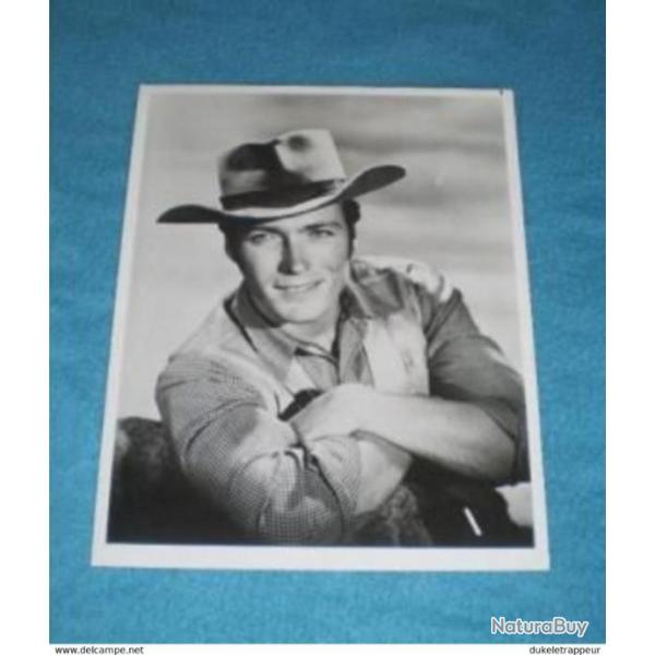 Photo v�ritable sur Clint EASTWOOD ! Collection !!! Cowboy, Country, FarWest , WINCHESTER,COLT ! (9)