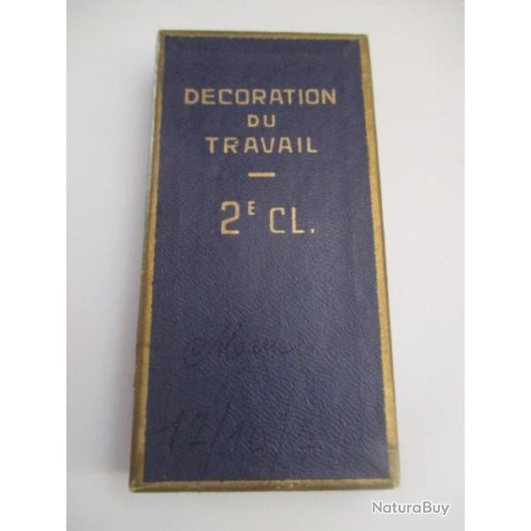 M�daille belge du Travail attribu�e avec boite (1)