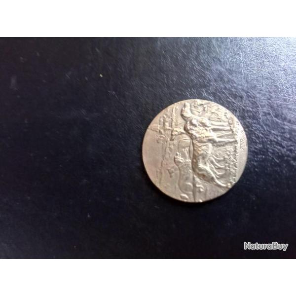 BELLE MEDAILLE  EXPOSITION  CANINE 1938 .  DE  A  RIVET  .