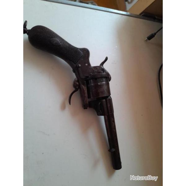 pistolet a broche en 9mm sign� berthelet   v.grastang  royaume_ uni