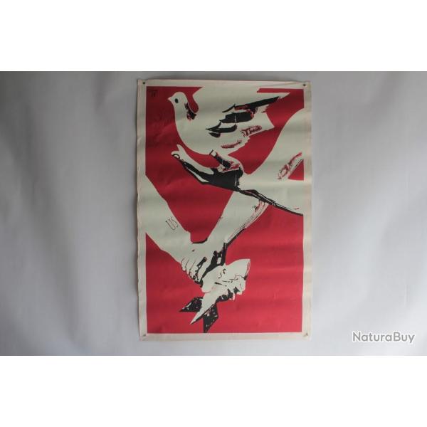 Affiche gouache propagande guerre Vietnam contre les bombardements