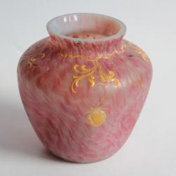 Vase verre irisé émaillé Fraises Autriche